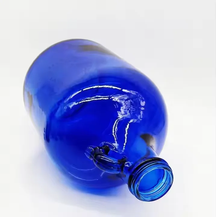 Hot Sale Wine  Bottle  Big Volume 5L Blue Sealed Glass Beer Growler California Wine Bottle