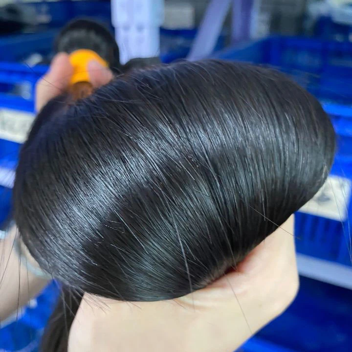 High Quality Remy Hair Weave,virgin Hair , Cheap Human Hair Hair Extension Brazilian Hair Natural Color Full Cuticles Aligned