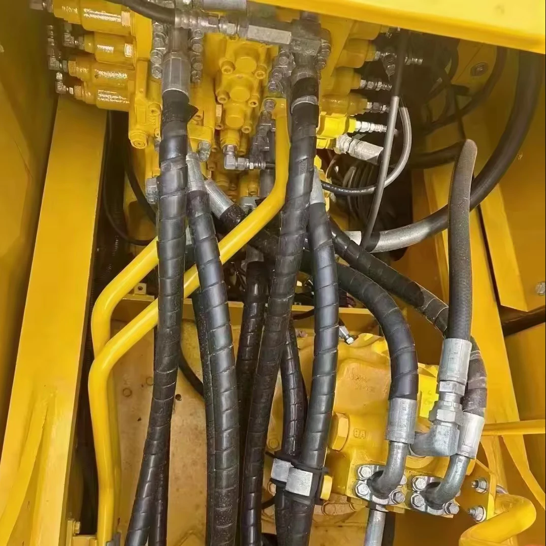 Экскаватор PC210-8 Komatsu 21 тонный японский бренд низкая цена хорошее качество