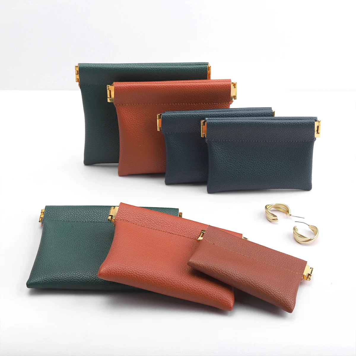 Wholesale Custom Fashion Pu Leather Magnetic Pouch Bag With Logo Shrapnel Closure Leather Cosmetic Jewelry Pouch