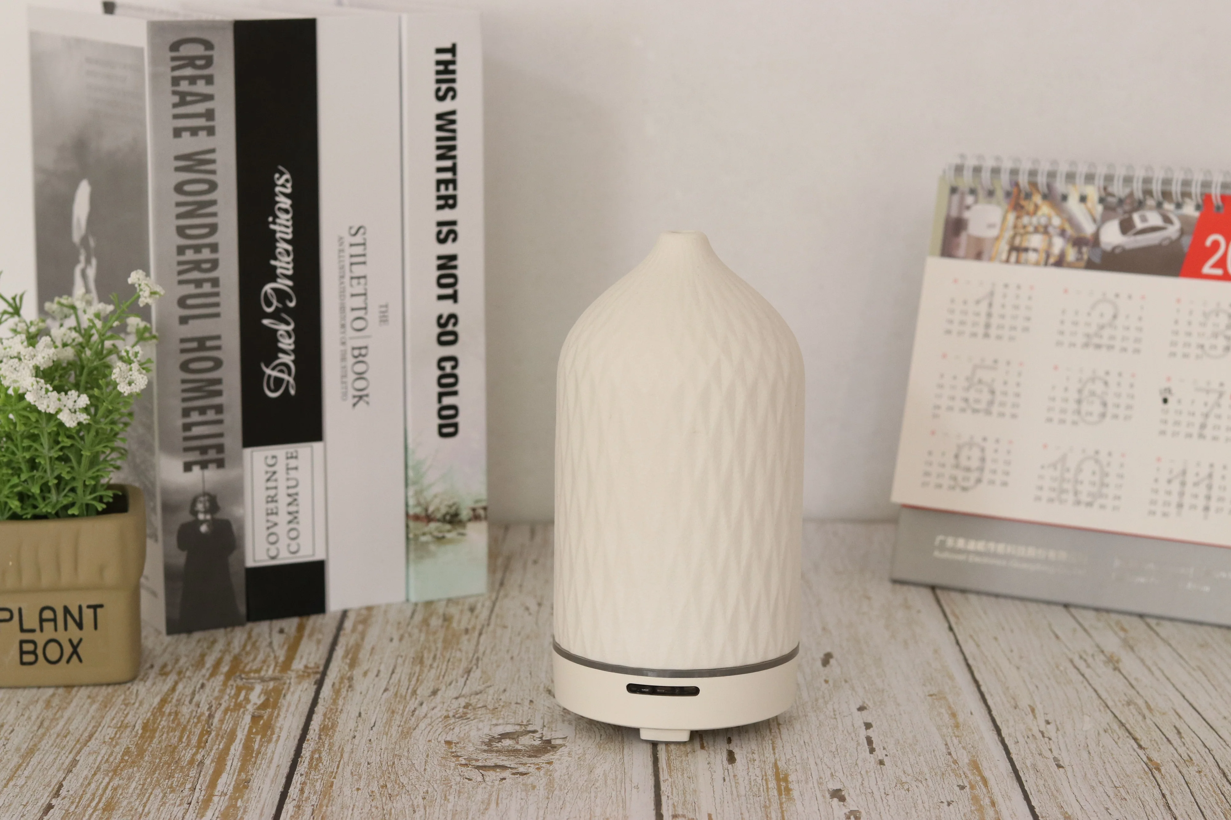
Essential aroma therapy oil diffuser House decoration ceramic oil flower room diffuser 