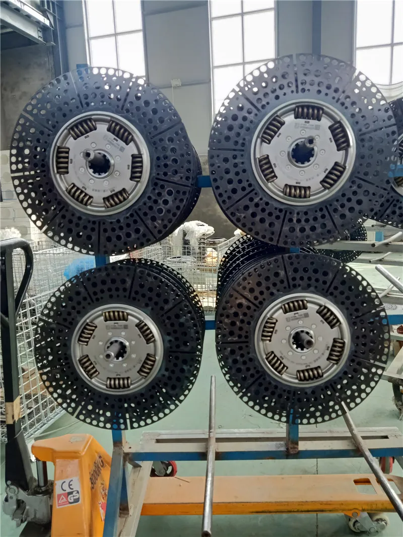 Truck Accessories Clutch Disc Kit Clutch Cover Set For Mercedes Benz Parts