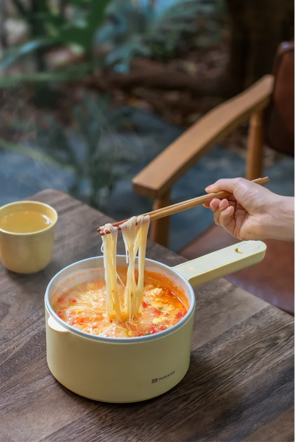 Multifunctional electric cooker/soup maker/noodles maker/,hot pot /steak /eggs boiler /steamer