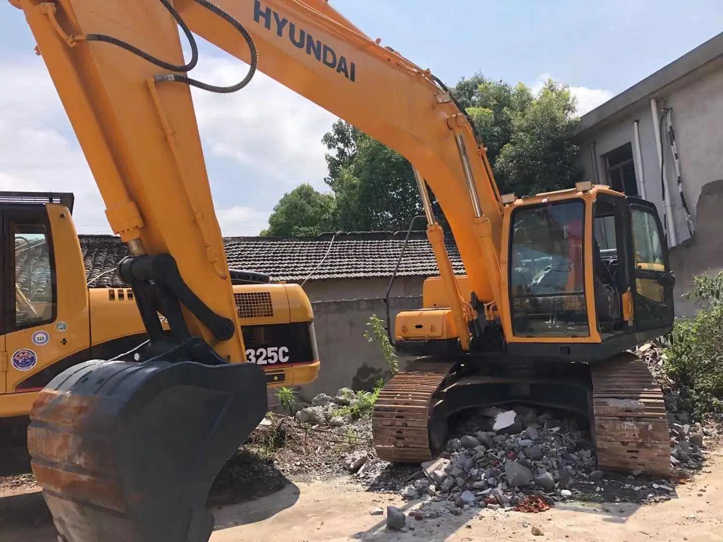 Secondhand Korea Hyundai 220 used excavator for sale/Hyundai 220 245 in stock