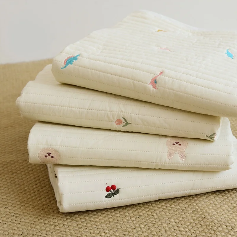 Hot Sales Foldable Reusable Durable Natural Cotton Baby Changing Pad