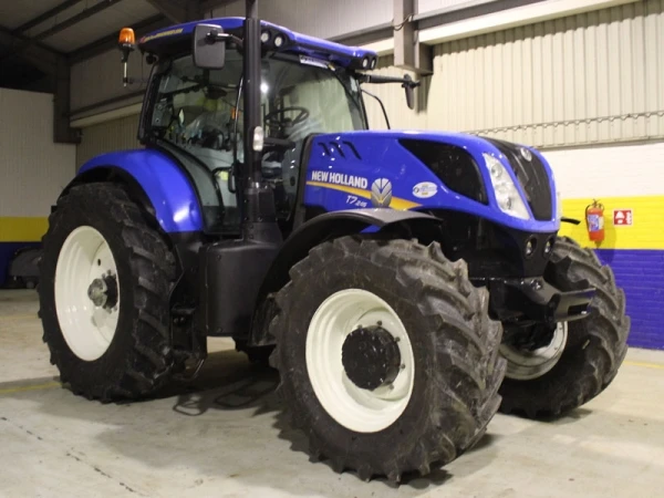 Quality 3032 110hp 4X4WD with cabin tractors for agriculture tractor in second hand And New holland Excel 8010used tractor for s