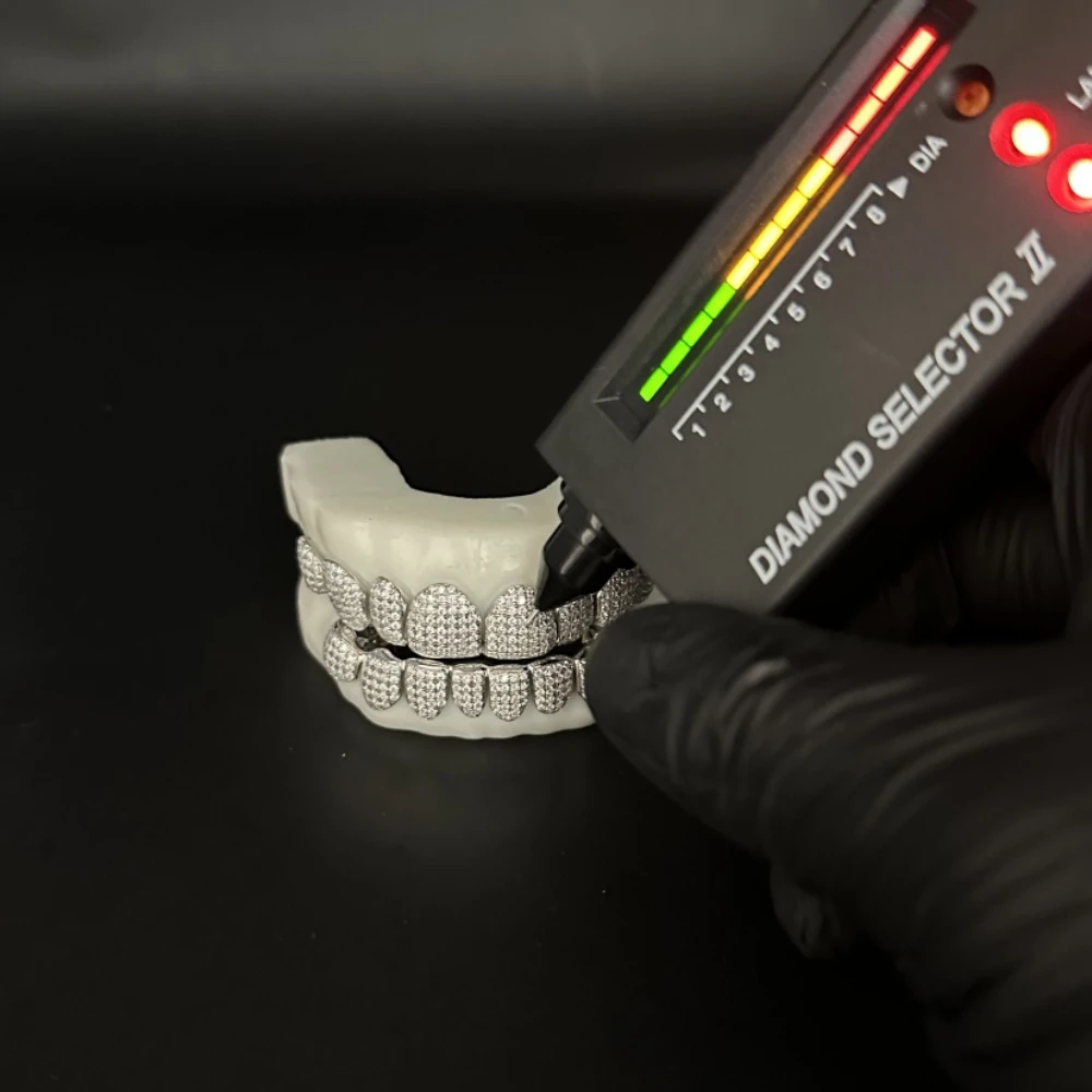 Fashion Honey Comb Setting hiphop Jewelry 925 Silver with VVS Moissanite Grillz For Diamond Grillz for teeth