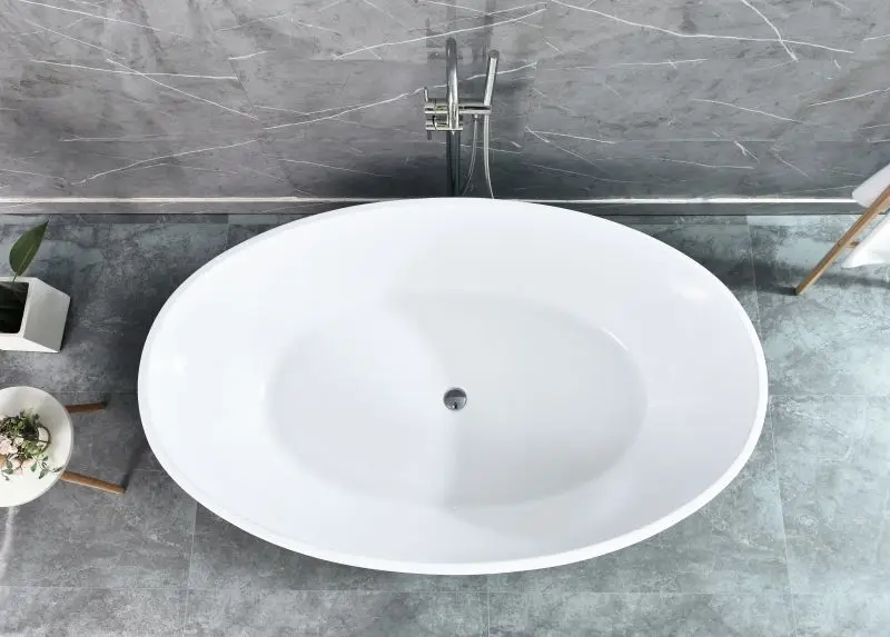 XM 2024 White Freestanding Acrylic Bathtub Modern Design Alone Soaking Whirlpool for Bathroom Hot Sale Bath Tub