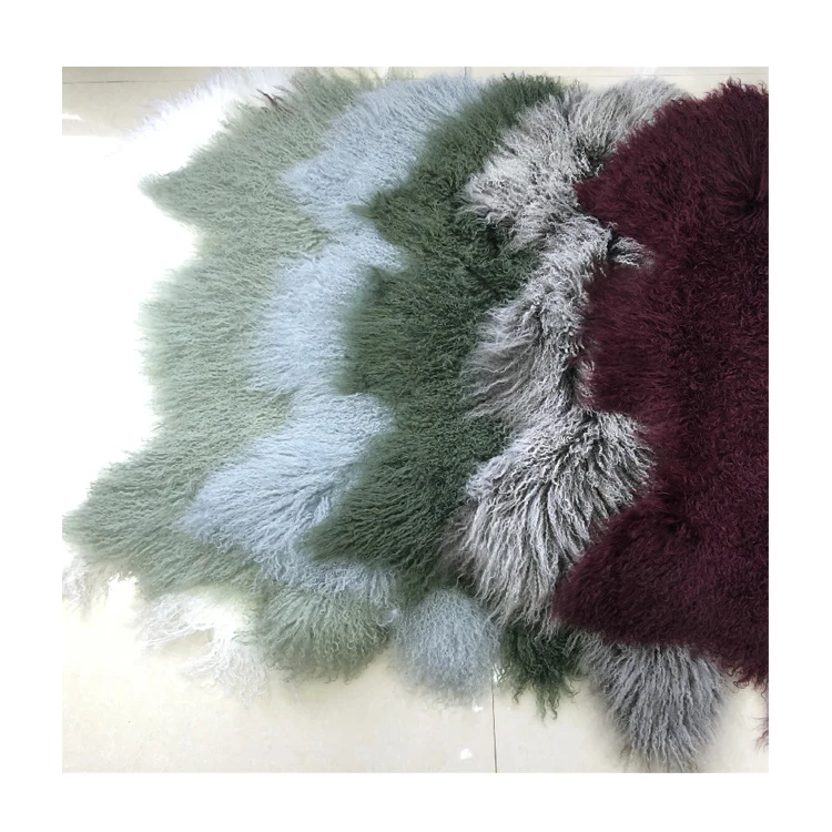 Factory custom fashion color Tibetan lambskin curly fur floor mat area rug home textile classic mongolian sheepskin carpet mats
