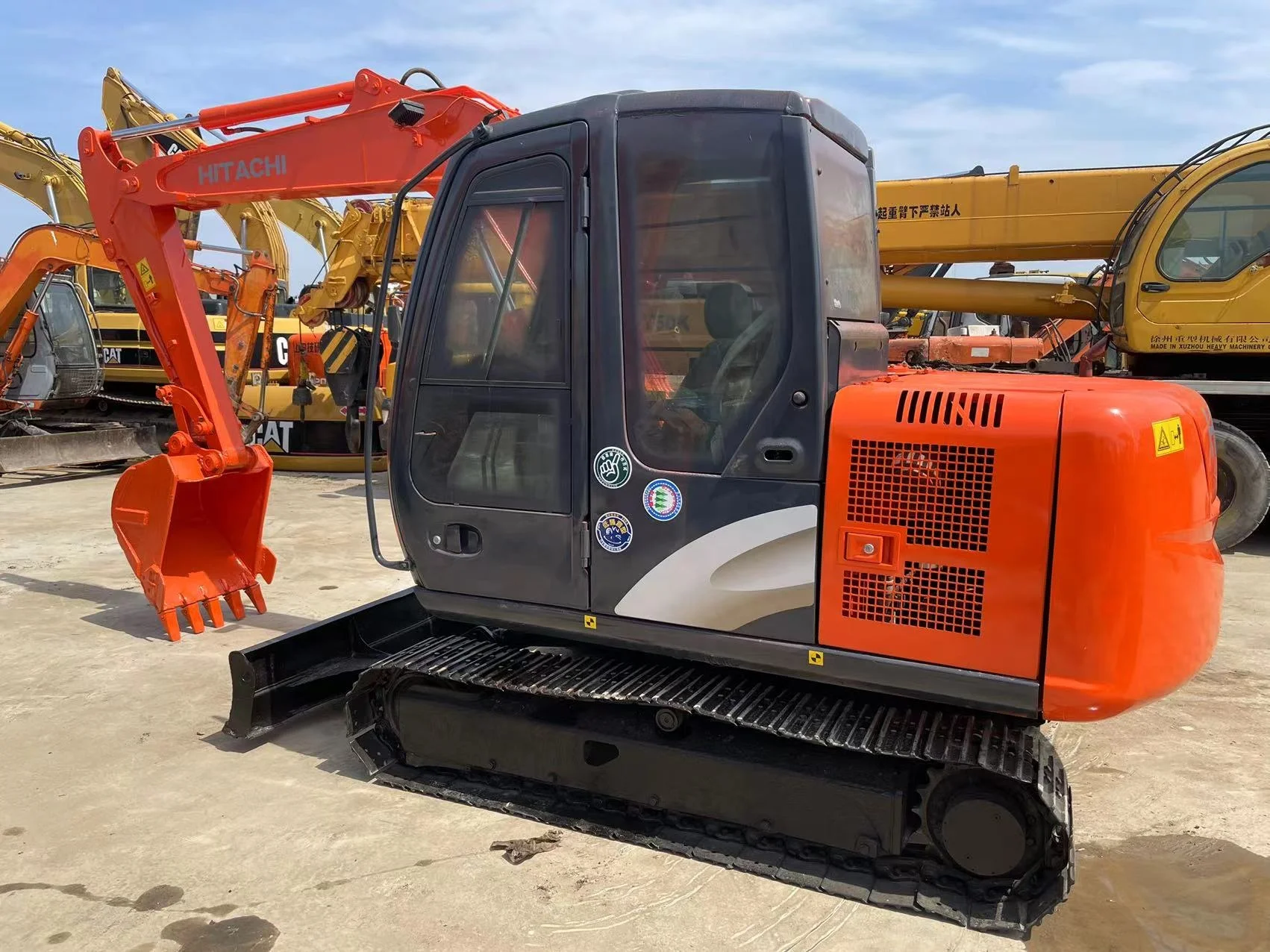 High Quality Used HITACHI Hitachi 60 in good working condition with cheap price for sale