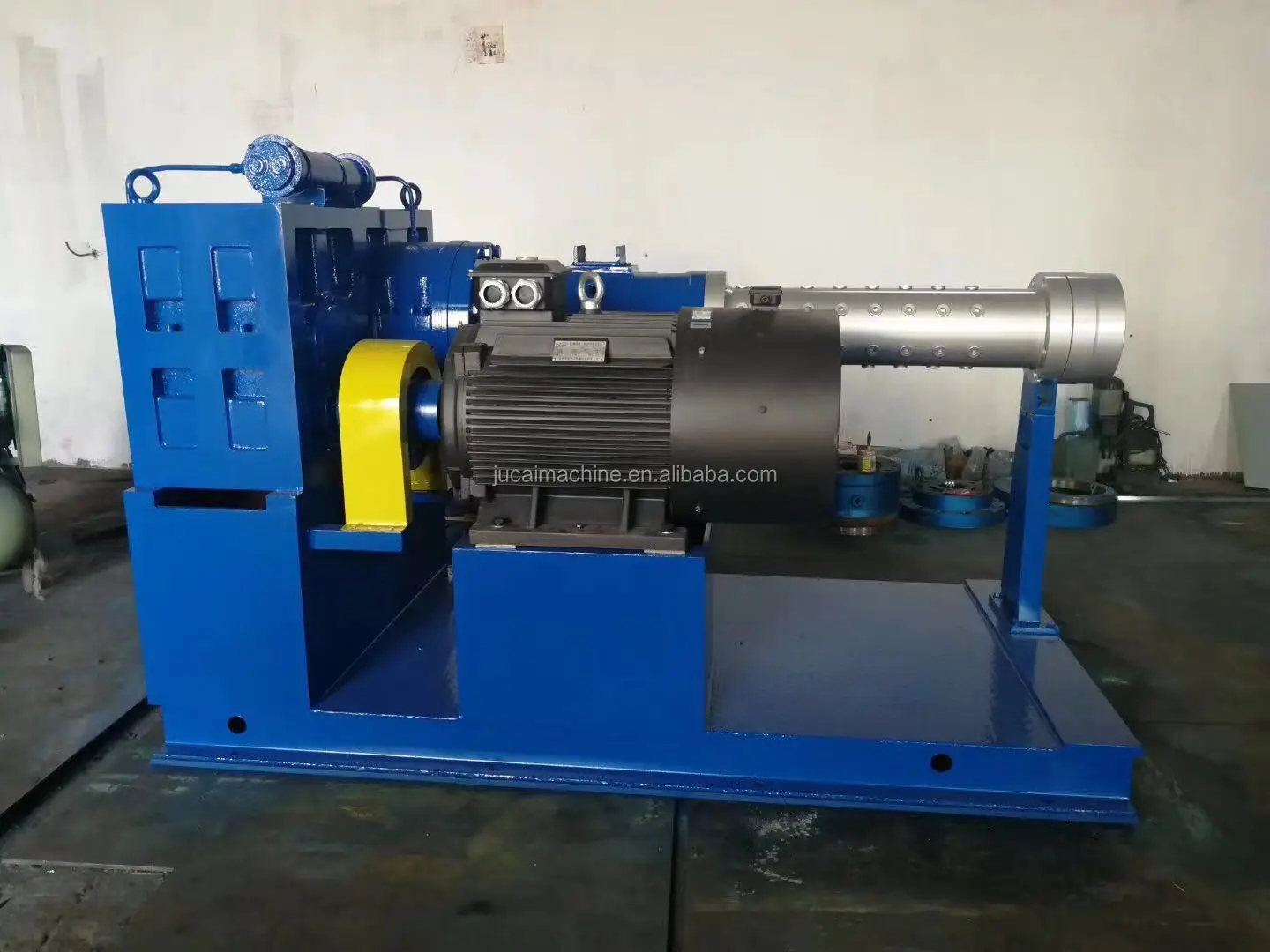 
Rubber Extrusion Machine 
