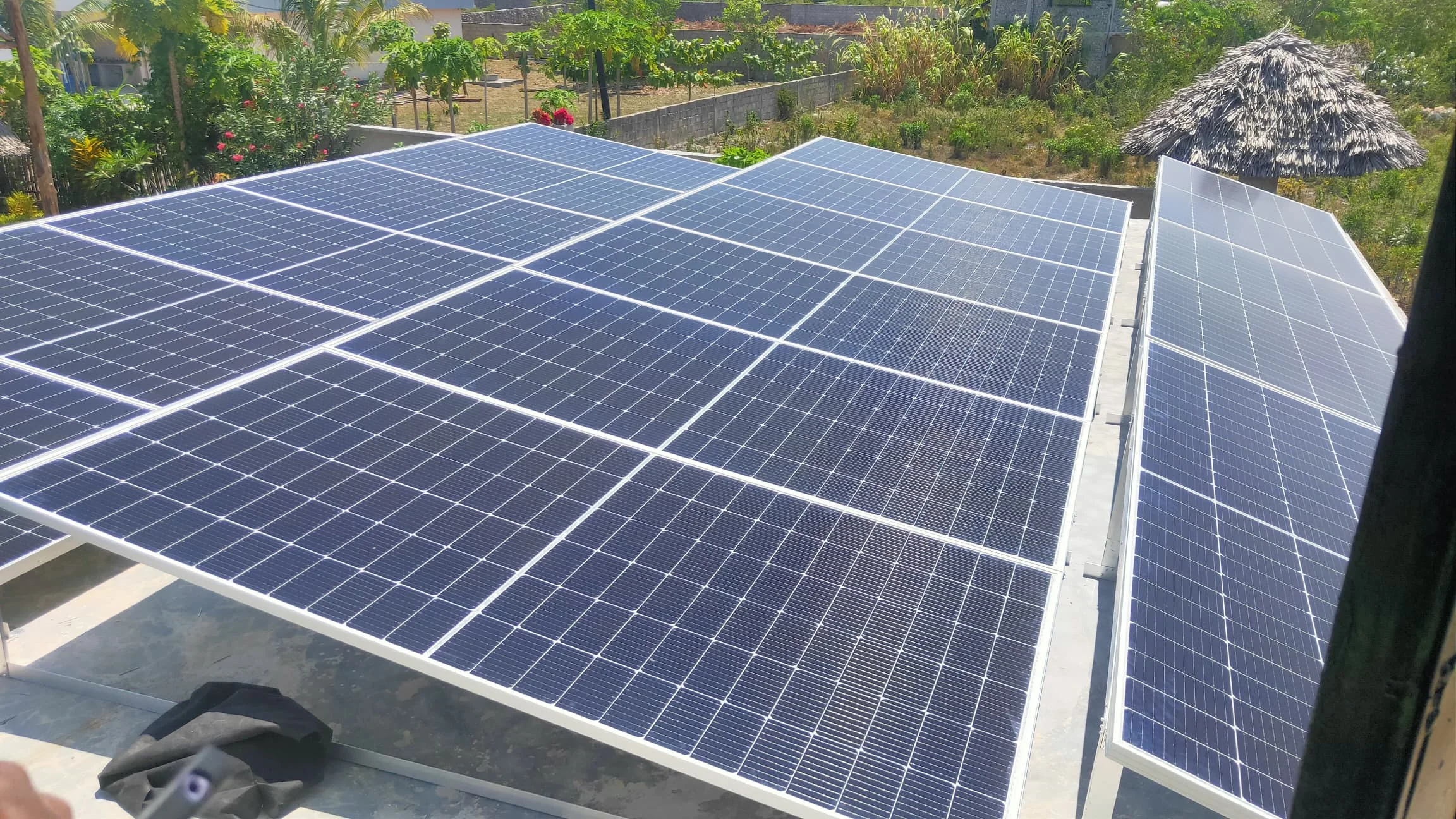 Горячая распродажа Jinko Mono 600W 575W 580W 585W 595W Solarpanel 144 полуэлементная фотоэлектрическая солнечная панель N-типа для системы солнечной энергии