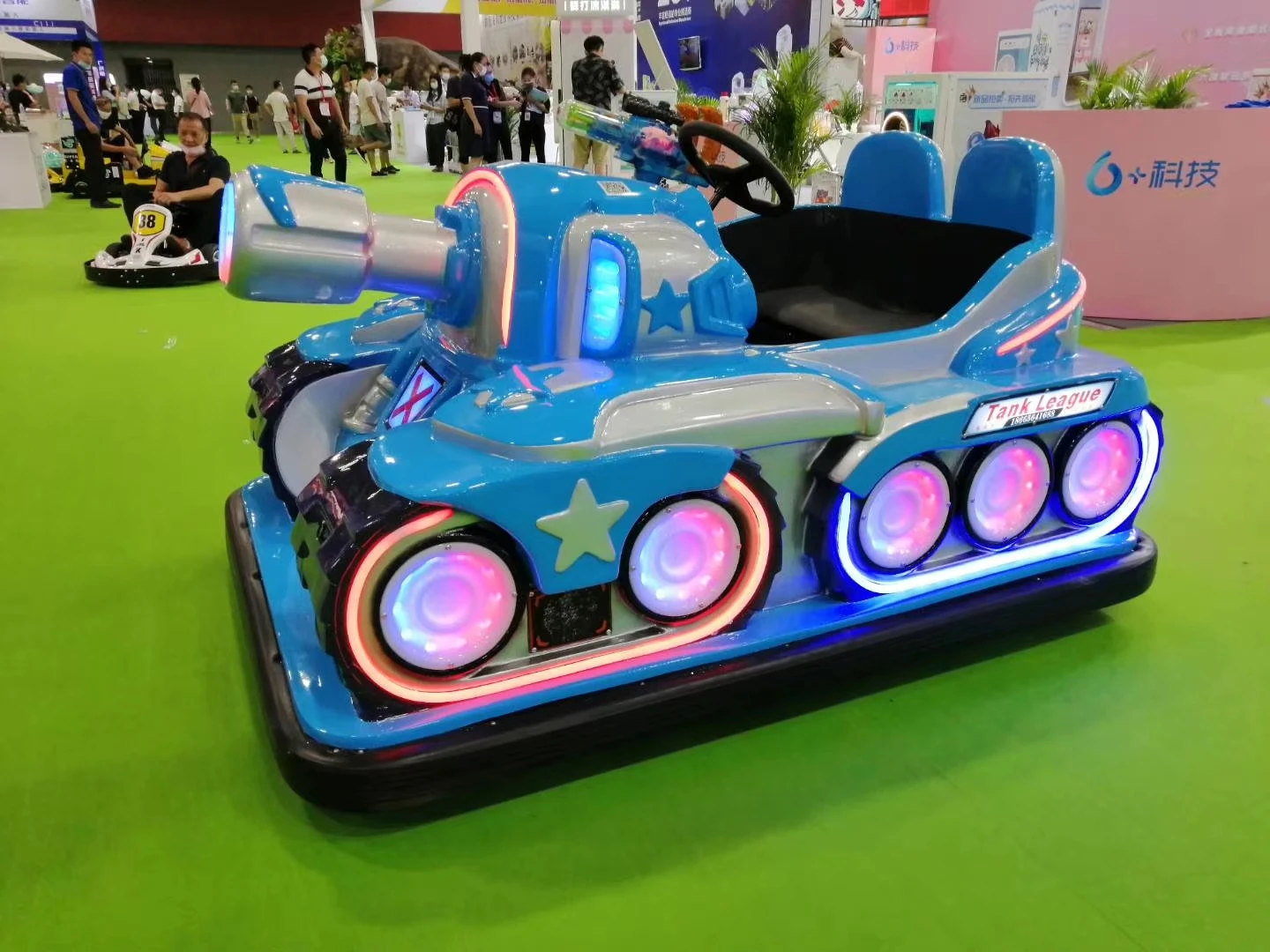 Hotselling outdoor playground Tanks alliance  electronic bettery car|Amusement park kids car game for sale