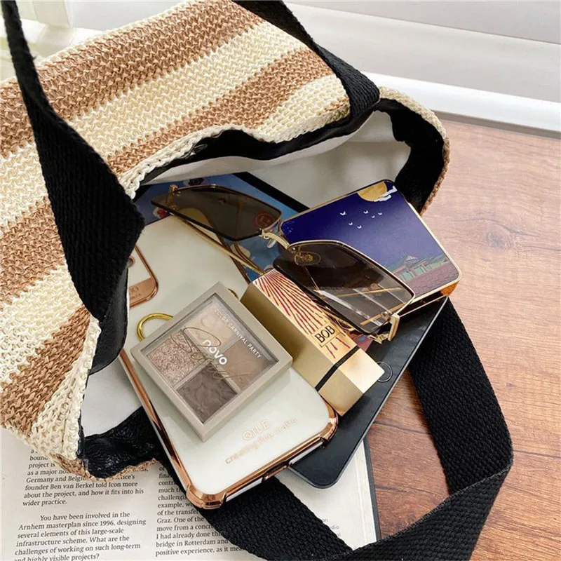 2022 Personalized Luxury Fashion Woman Summer Simple Mini Straw Woven  Hand Basket Beach Bags Ladies Tote Summer Beach Straw