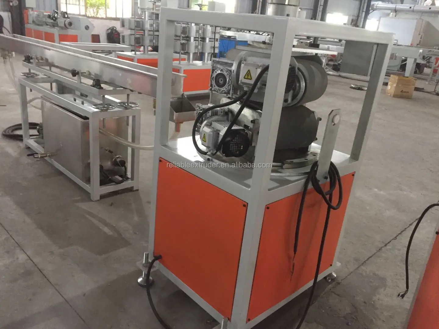 spiral pipe haul off machine