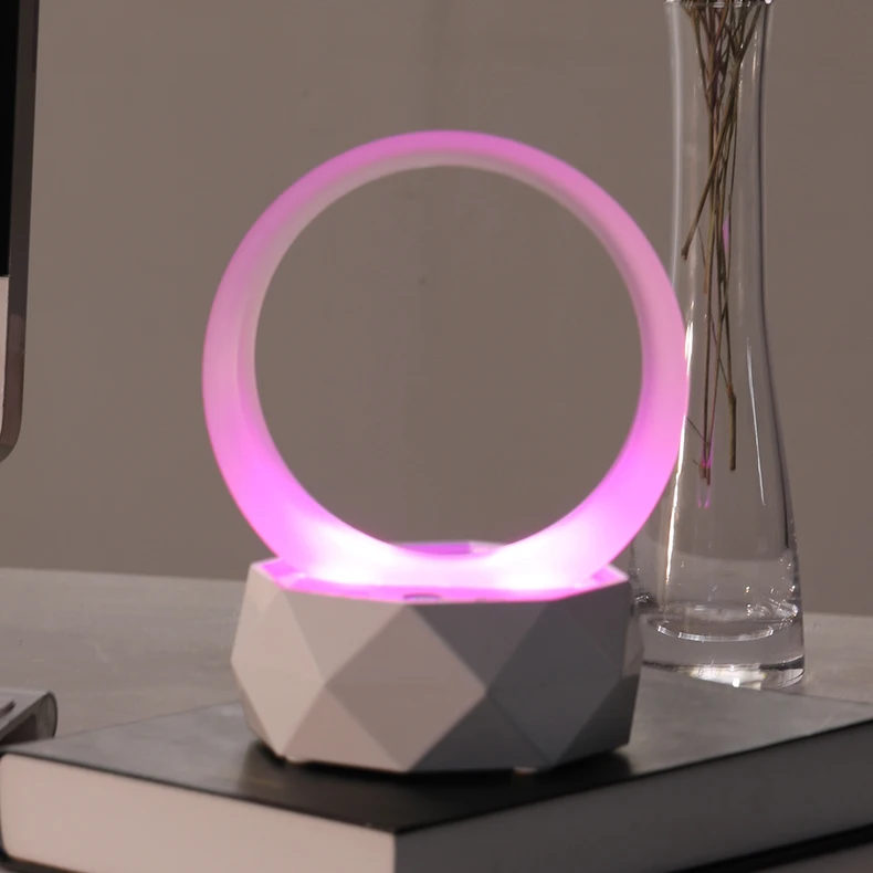 Новое поступление производитель низкая цена беспроводной динамик Bluetooth аудио портативный мини ночник