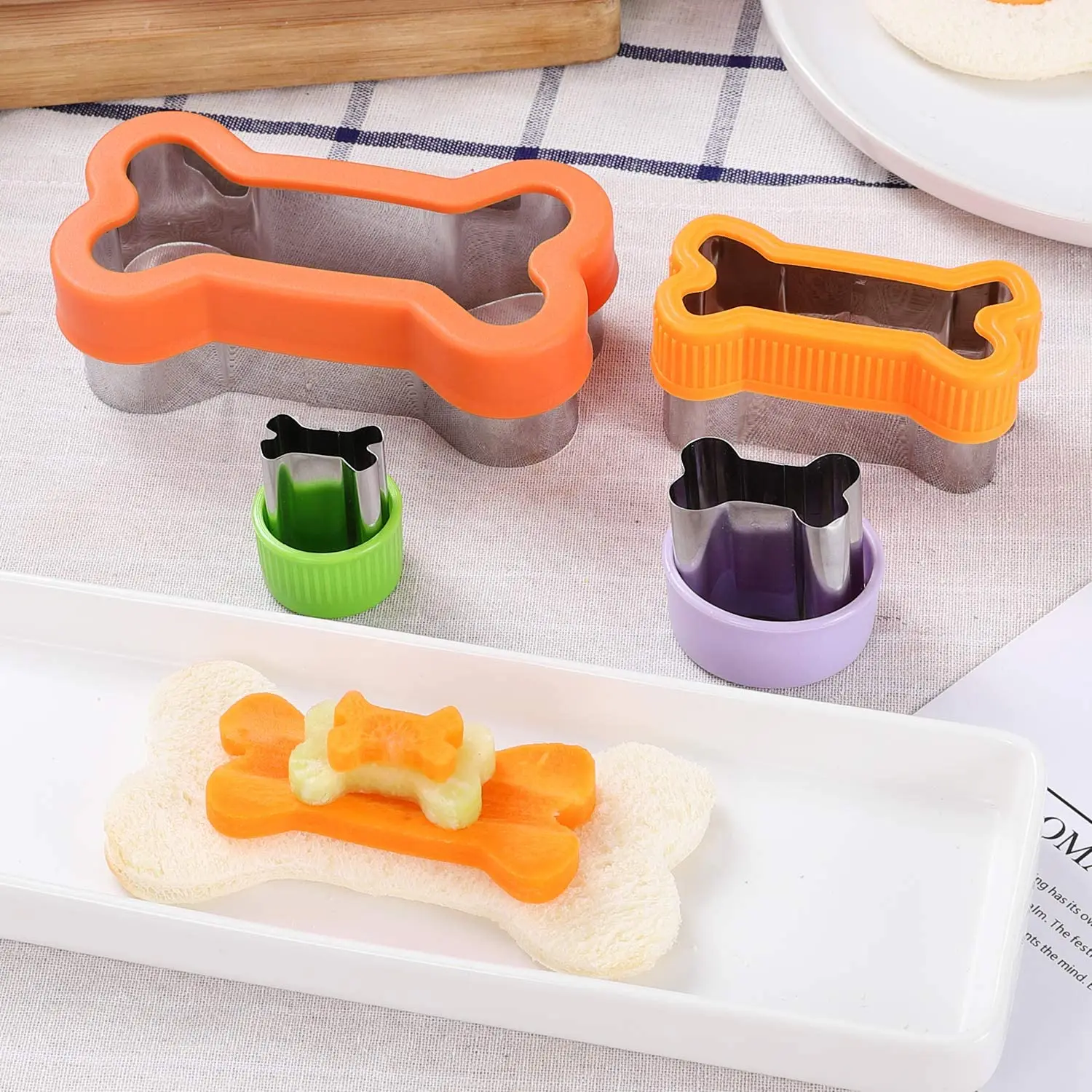 Sandwich Cutter and Sealer Bread Sandwich Decruster Pancake Maker DIY Cookie Cutters for Kids Fruit Vegetable Cutter Shapes Set
