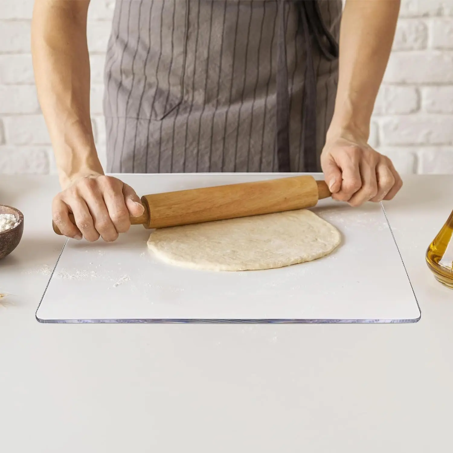 Clear Acrylic Cutting Board Non Slip  Counter Top Cutting Board for Kitchen Restaurant