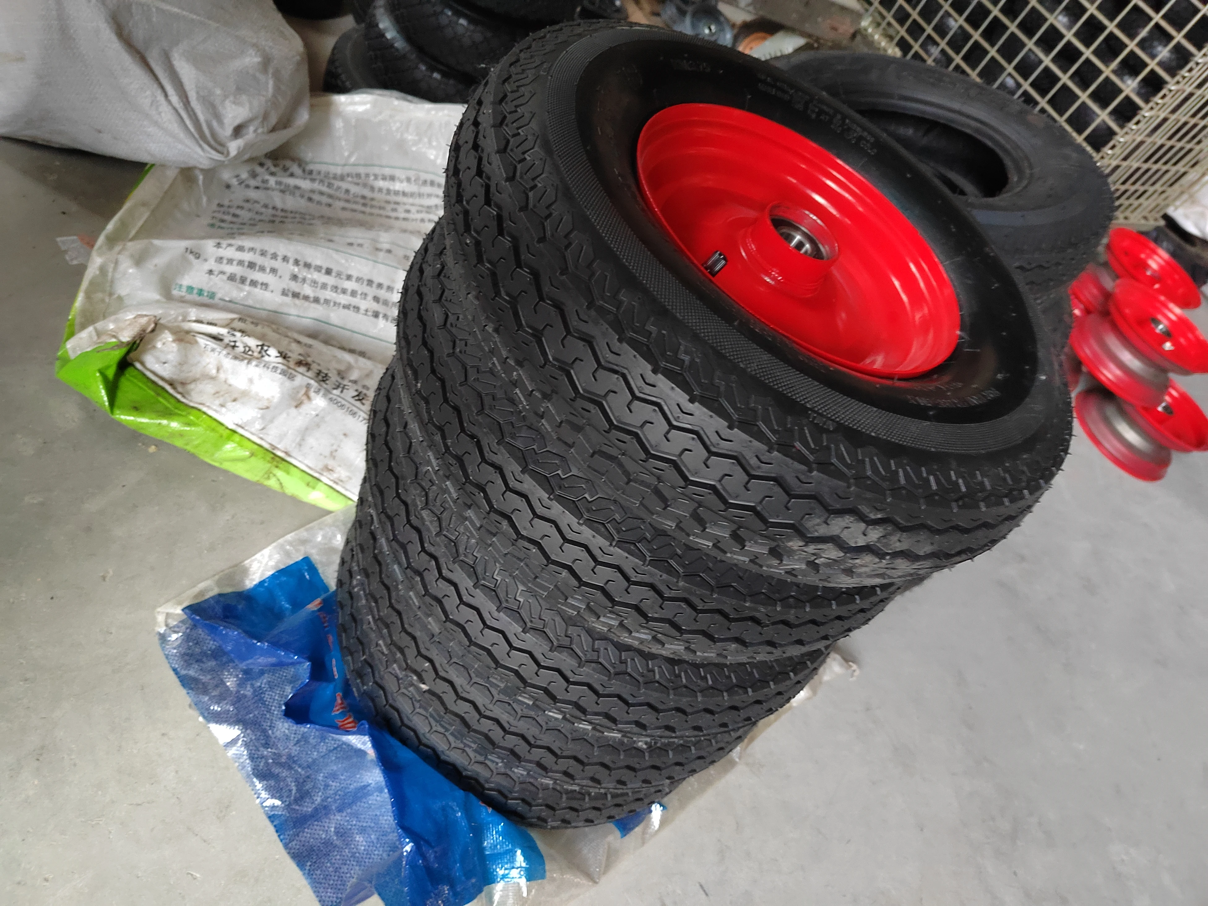 3 inch Fit pneumatic Rubber Pneumatic trailer Tire and wheelbarrow wheels