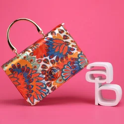 China manufacturer Wholesale Ladies  Small Sling Shoulder Bag Elegant Party Buckle Evening Clutch Bags for Women