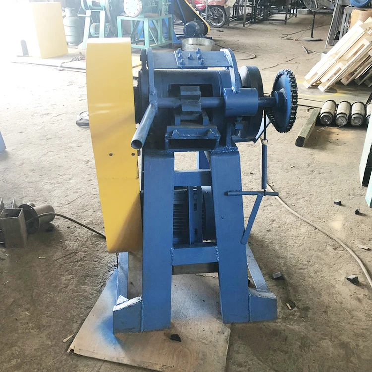 Low Price High Quality Waste Tyre Rubber Shredder Machine