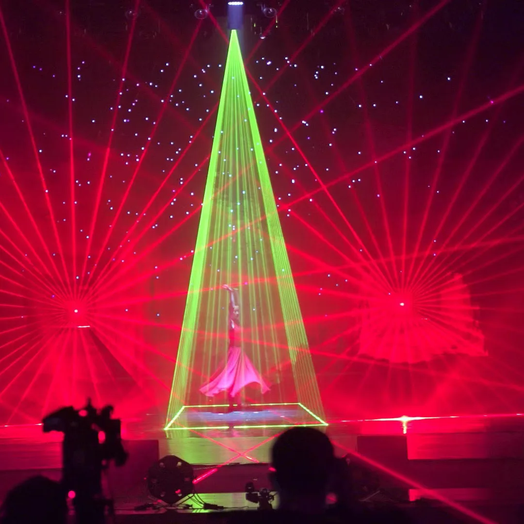 AOPU 20w 30w 3D Laser Animation Full Color Stage Light With 140 Pattern Effect Suitable For Concert Stadium Advertising