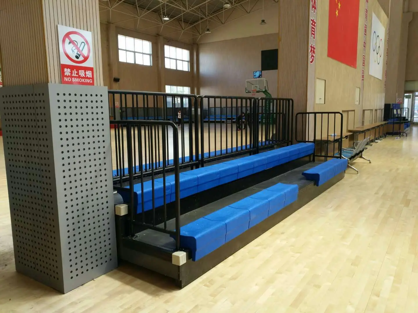 telescopic stadium stands with plastic bench