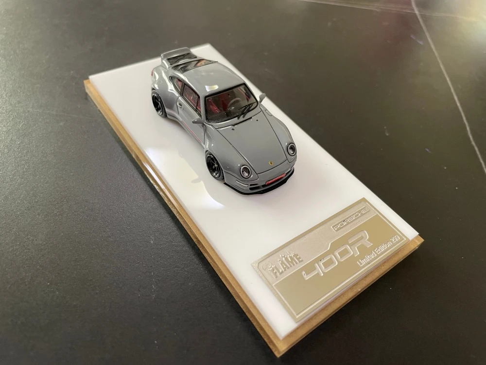 1: 72 Grey Resin Car Model Classic Simulation Sports Car Model PU Racing Toy Collection Gift Home Decoration