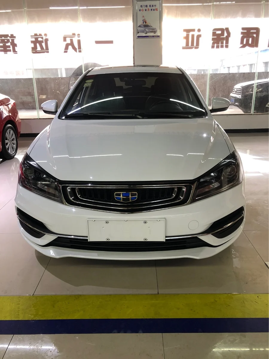  Низкая цена продажи подержанных автомобилей 2018 Geely император роскошная версия 1.5L левым 92 бензина с