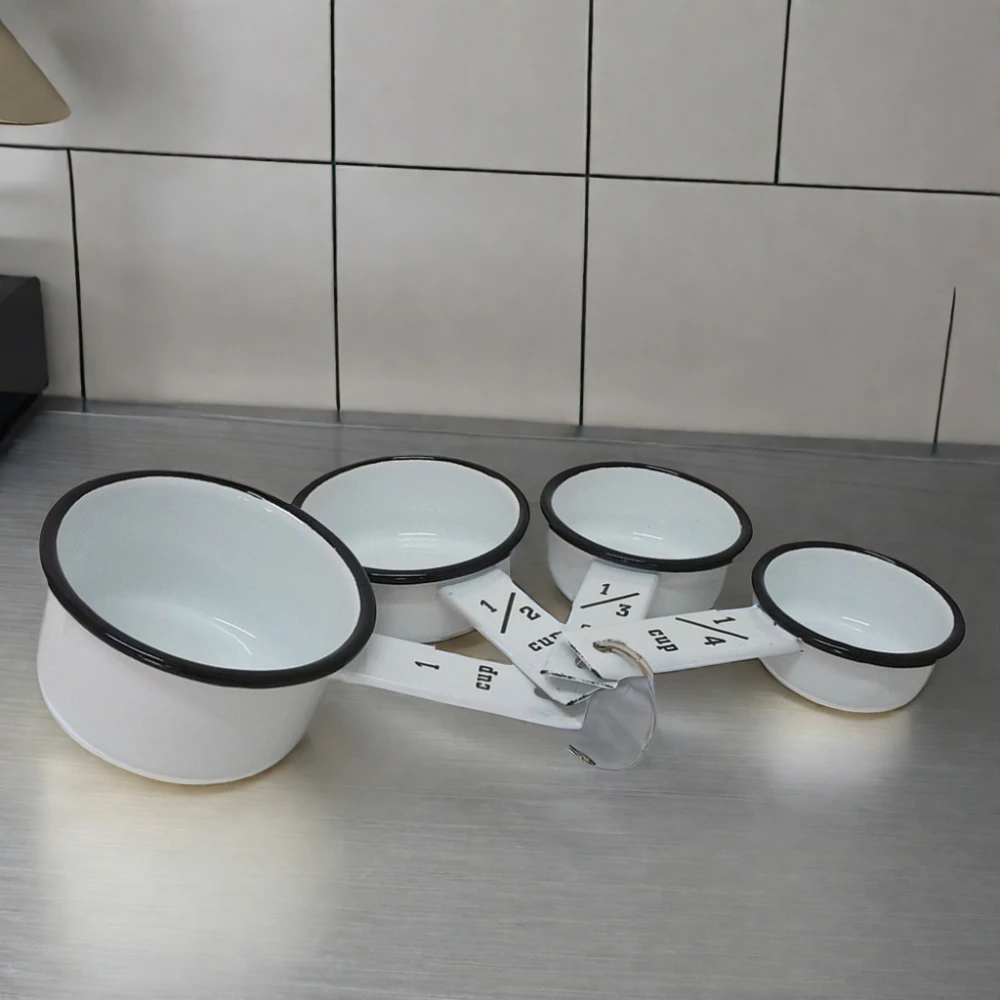 Set of 4 Eco-Friendly Metal Measuring Cups Customized Decal/Logo Kitchen Usage Measuring Spoons Home Food Commercial Purpose