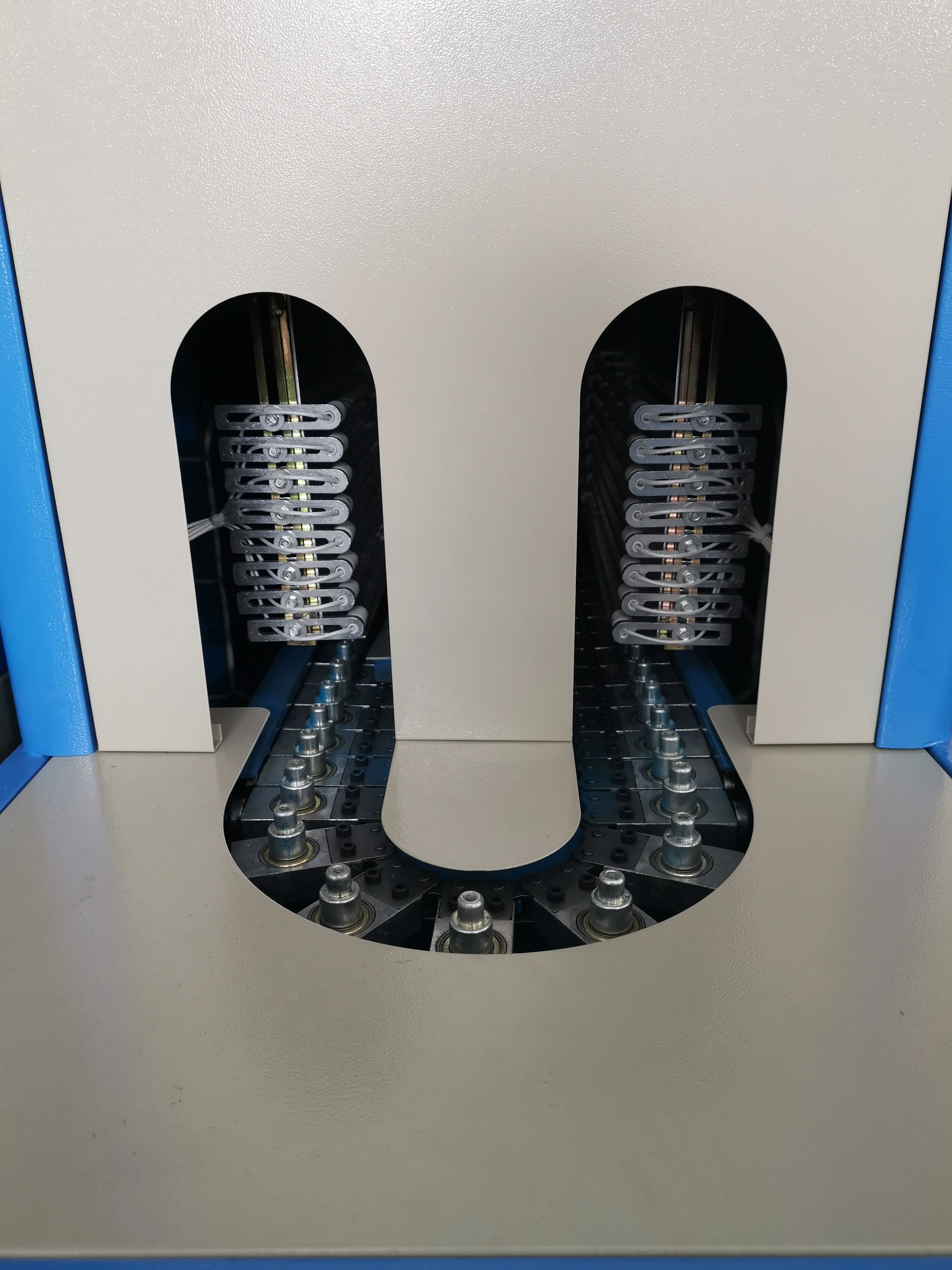 4-cavity Semi-automatic PET bottle blowing Machine