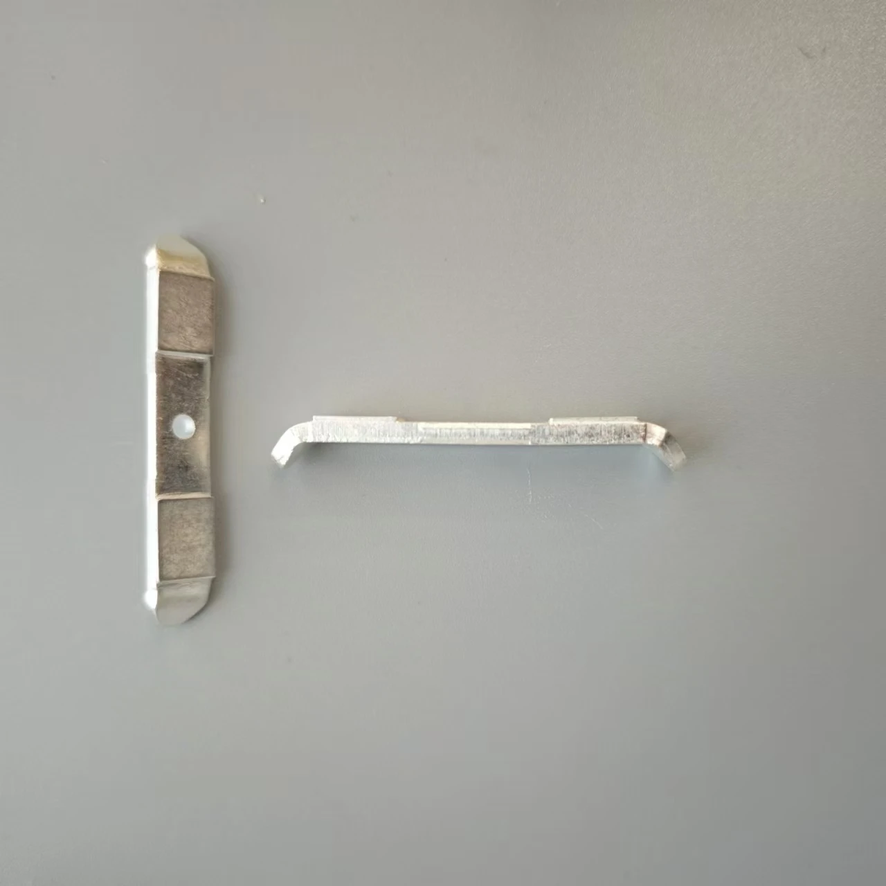 EMD 8262194 EMD Contacts for Diesel/Electric Vehicles AgCdo Electrical contact assembly for locomotive