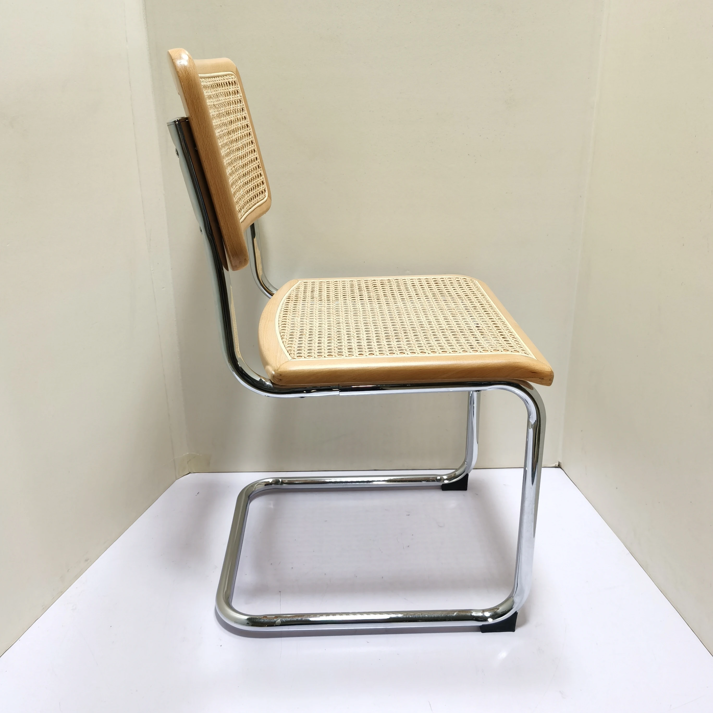 Modern Newest Design Rattan Italian Bistro Chair Wood Cafe Dining Chairs With Arm