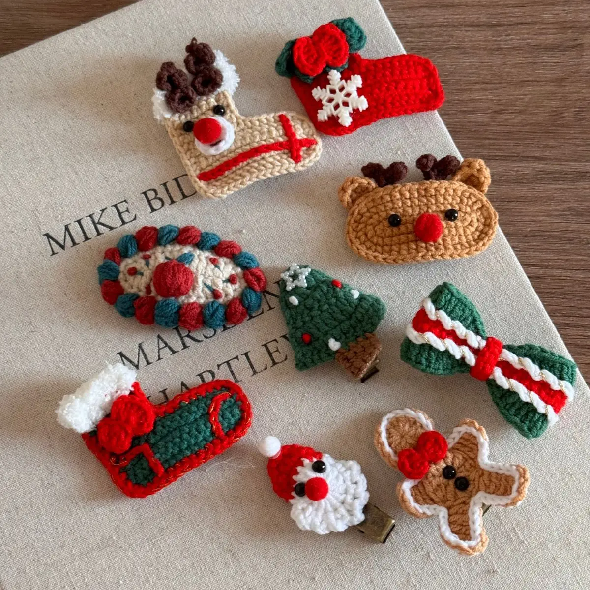 Cute Christmas Hair Accessories Handmade Crochet Snowflake Gingerbread Man Hair Clips Lovely Knitted Bow Hairpins