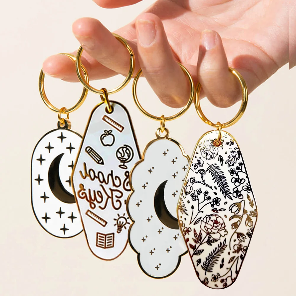 Personalized Souvenir Keyring Letter Colored Soft Hard Enamel Key Chain Custom Metal Logo Keychain WIth Logo