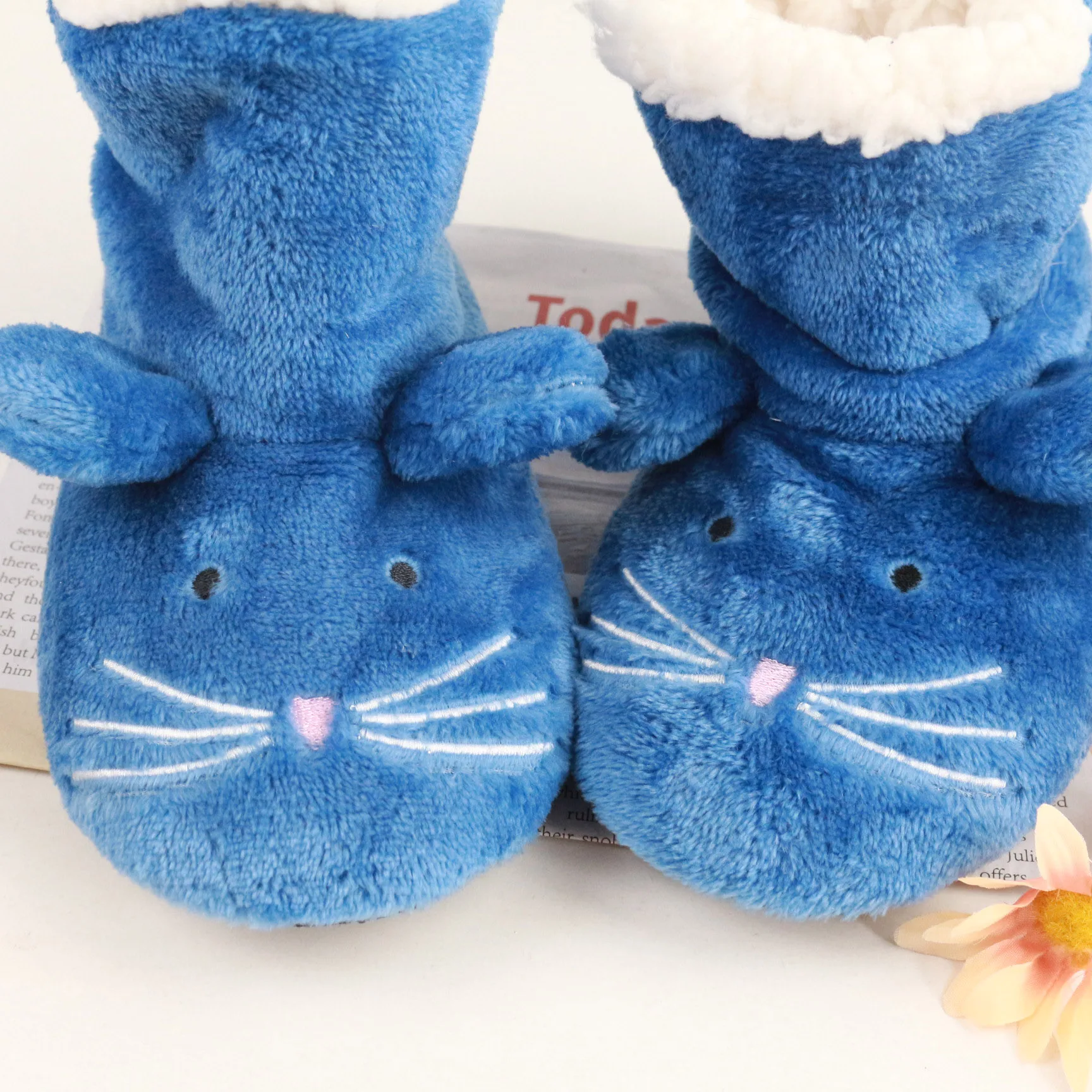 Фабричная дешевая зимняя детская обувь для дома модные теплые ботинки домашние тапочки на мягкой подошве детские носки пола мальчиков и девочек