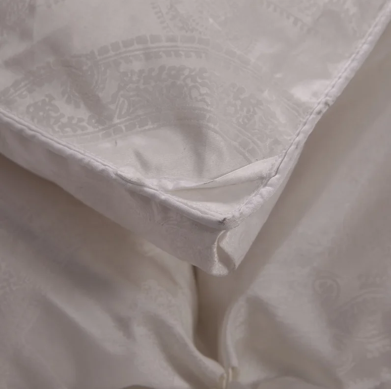 fade white color natural 95% goose down comforter Grade A silk jacquard cover 1000TC quilt queen king size Europe Royal style
