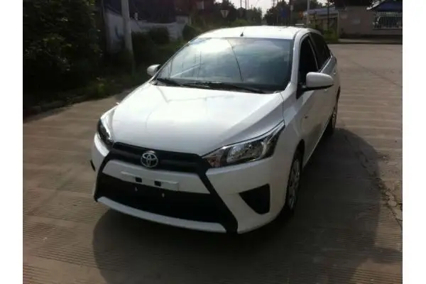  Подержанные автомобили для Toyota Yaris подержанные toyota yaris