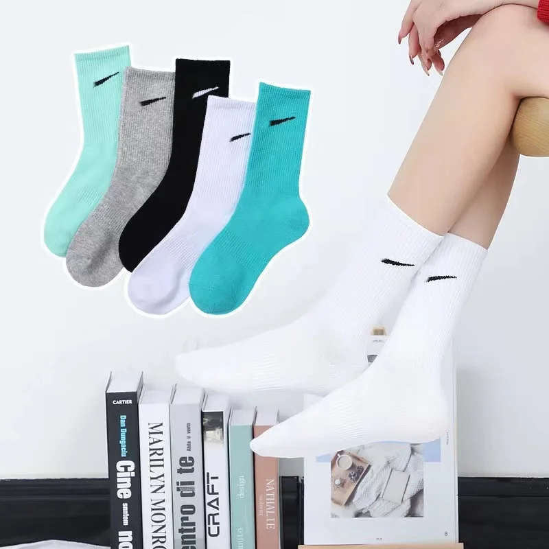 2022 NEW Thin Candy Color Cotton Tube Women Branded Graffiti luxury NK Sport Socks