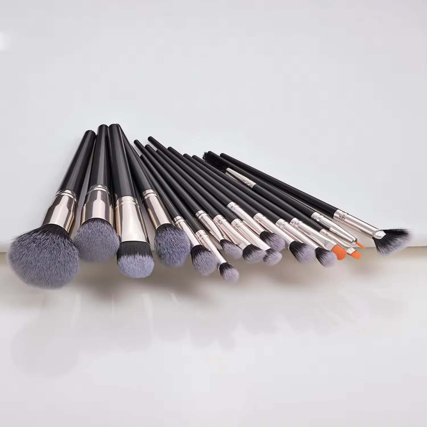 16 pcs best glitter organic makeup concealer brushes set custom logo premium synthetic flat makeup brush set custom 2024 new
