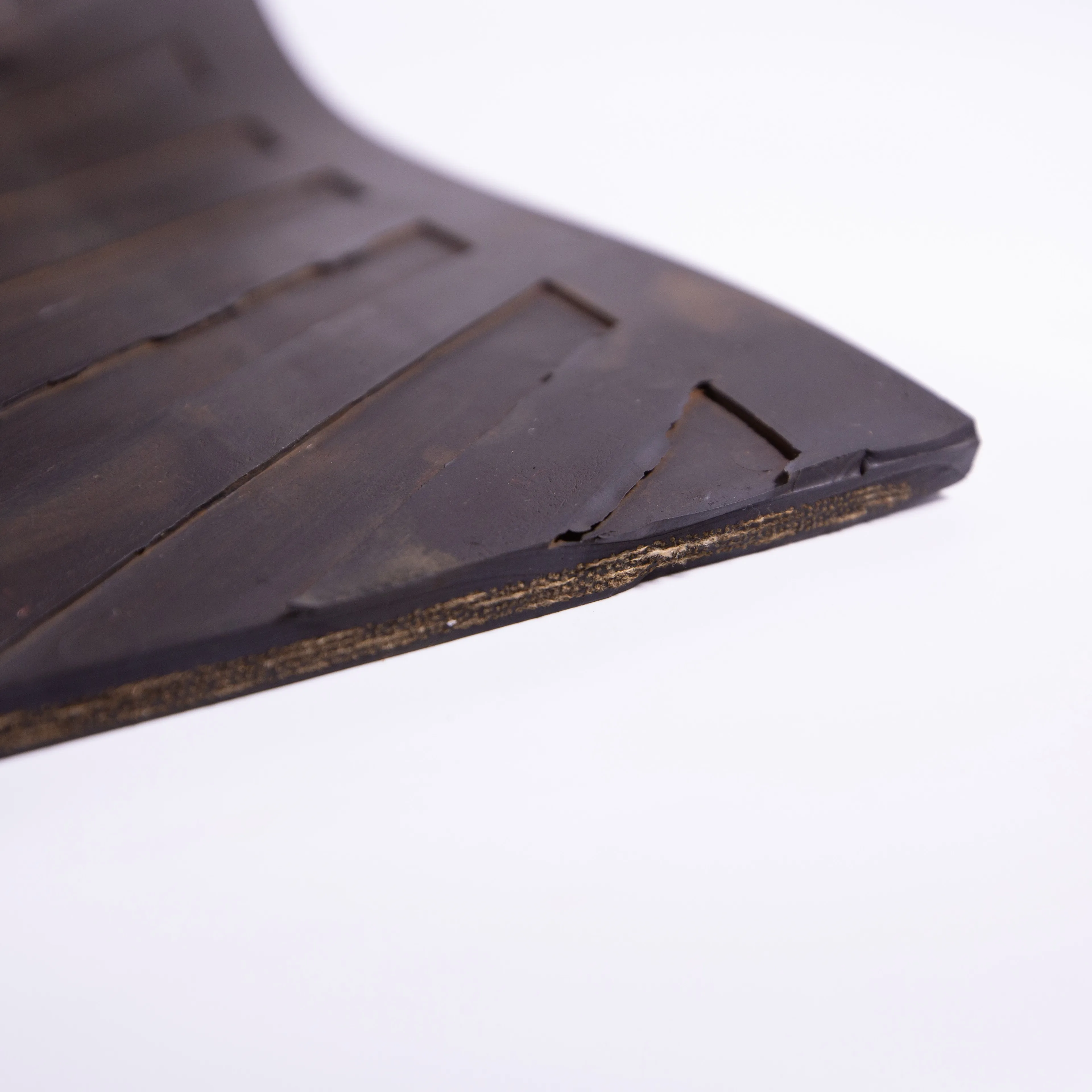 Ep Polyester Chevron 2.1mm Black Diamond Pattern Pvc Conveyor Manufacturing in China V Patterned Conveyor Belt