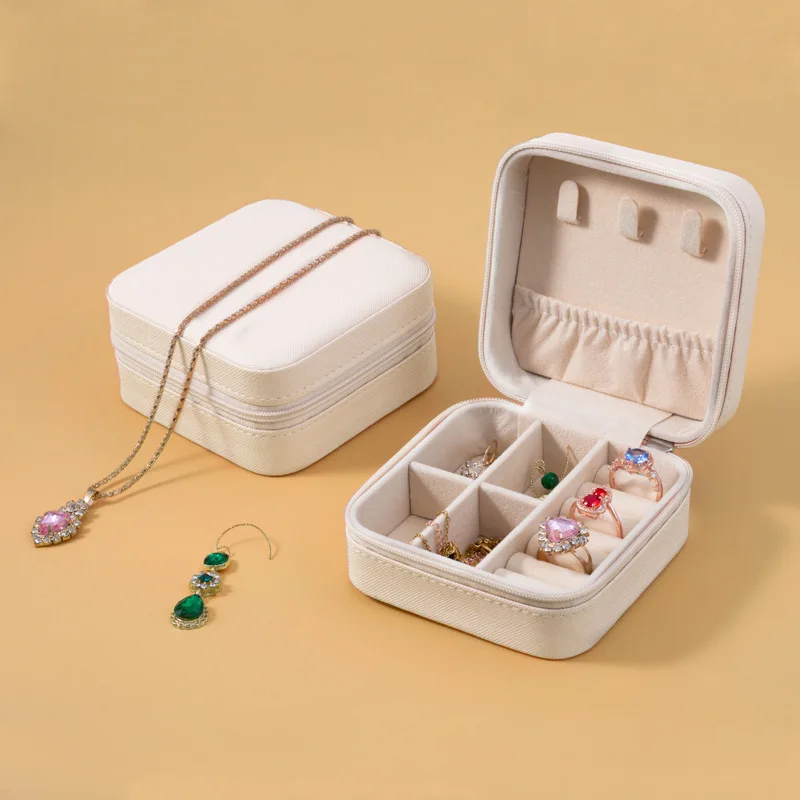 Customized Portable Travel Mini Jewelry Box PU Leather Jewelry Ring Organizer Case Storage Gift Box for Women Girls