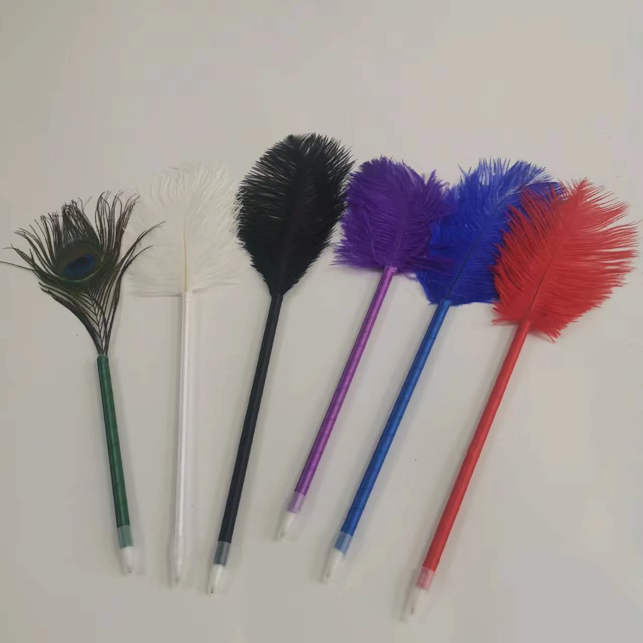 Cheap sale Bulk long colorful goose wing feathers pen for party wedding gift Feather ballpoint pen