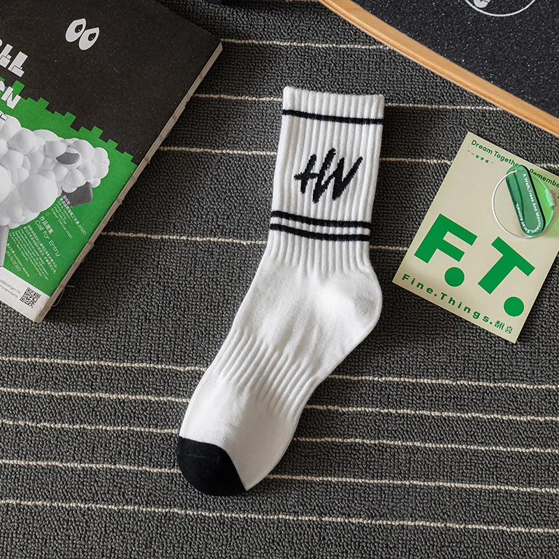 Customized Jacquard Knit Solid Color Street Style Hip Hop Letter Sports Custom Crew Socks