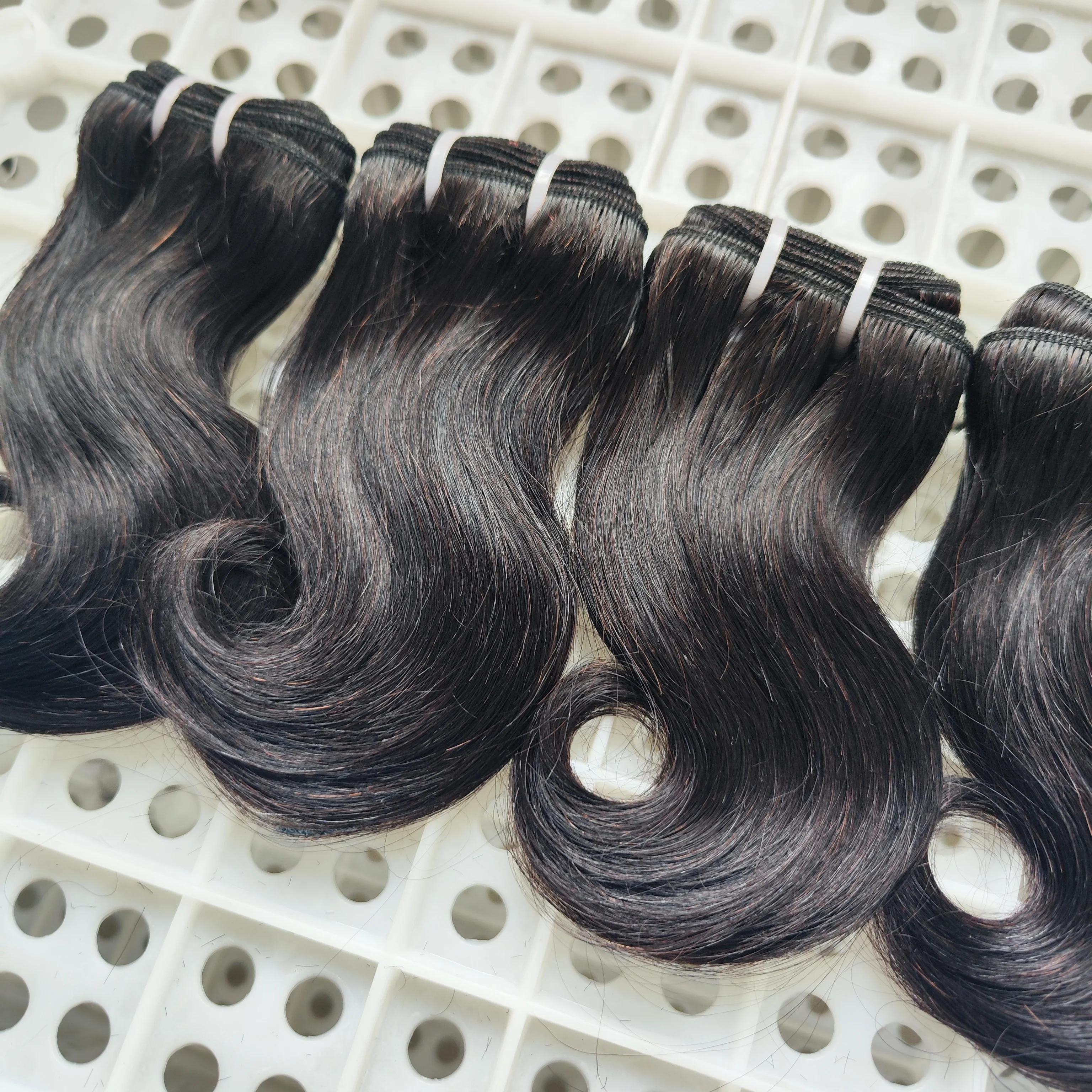 Cheap Wholesale 8 inch 50G Body Wave Unprocessed Cuticle Aligned Human Hair Bundles Peruvian Bundles Human Hair Extension