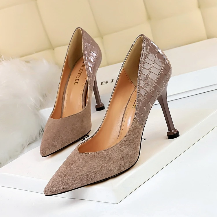 Simple Ladies Suede Stitching Snake Print Personality Women Pumps 9cm Stiletto Nail Pointed Toe High Heels