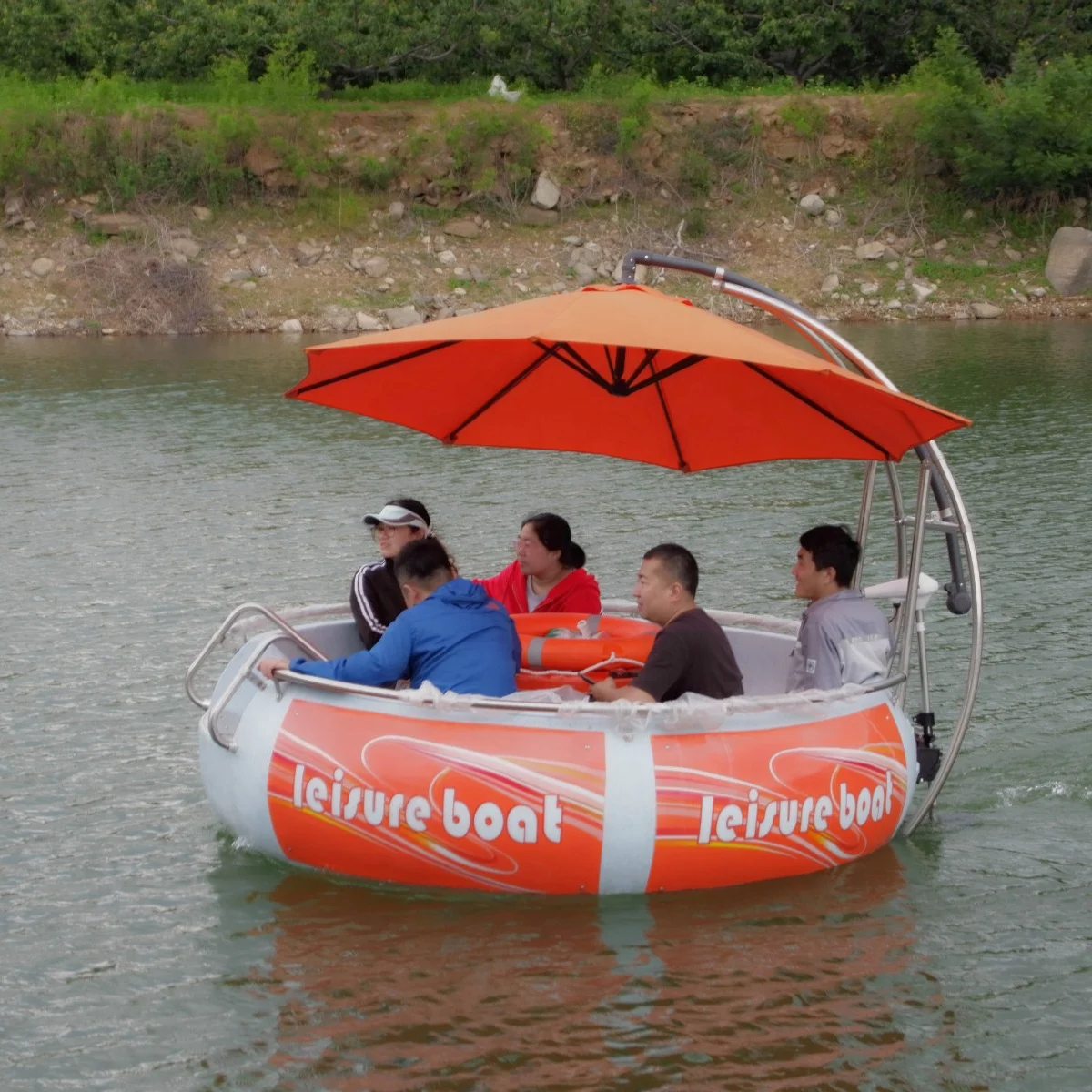 BBQ leisure boat 8 person Round barbecue donut boat