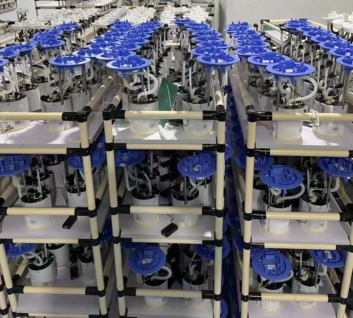 7L8919679 7L6919679D for 2007-2013 Porsche Cayenne/Volkswagen Touareg/Audi Q7 (auxiliary pump)