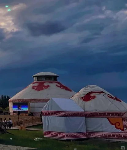 Painted Steel Frame Structure Mongolian Ger Yurt Tent