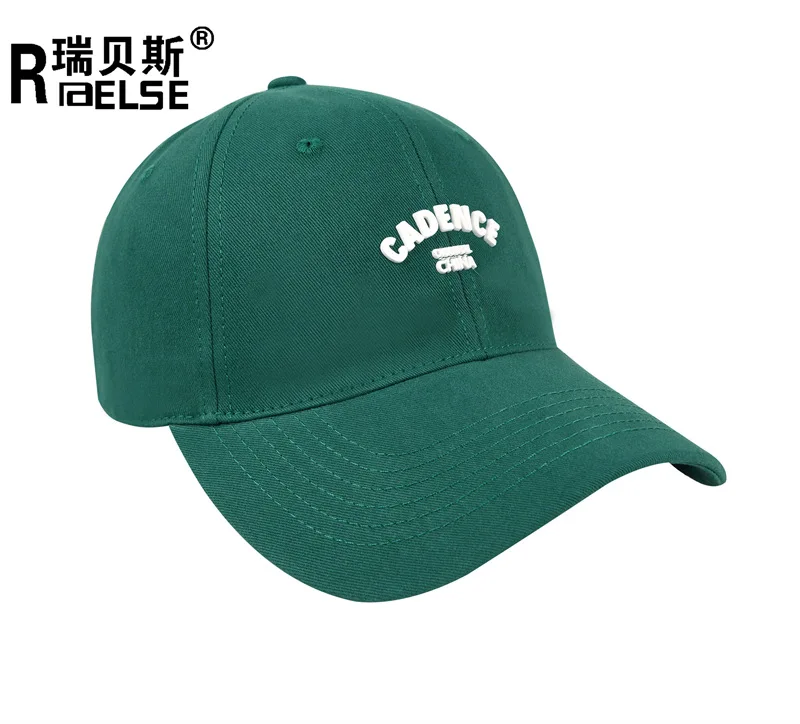 Летняя бейсболка с вышитым верхом